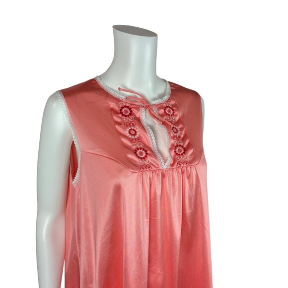 Vintage 70s Nylon Nightie Women's L Pink Floral Embroidered Keyhole Short - Picture 5 of 10